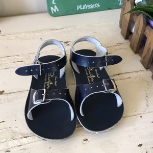 Saltwater sandals toddler size 9 ( sold)